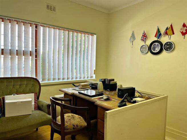 To Let 3 Bedroom Property for Rent in Avondale Western Cape